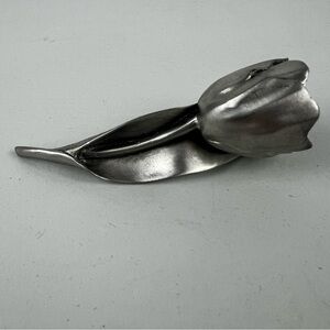 Vintage Seagull Canada Pewter Flower